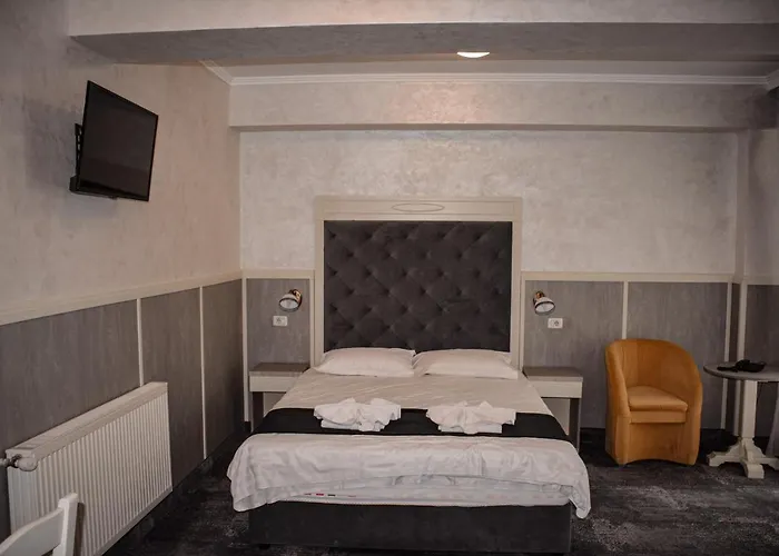 Golden Rose Hotel 3*