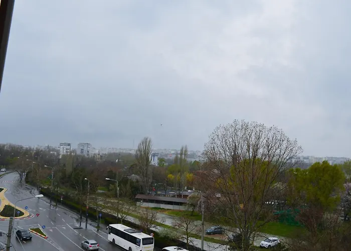 Golden Rose ホテル